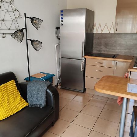 Appartement T2 Sur Cour Nantaise เรอเซ ภายนอก รูปภาพ