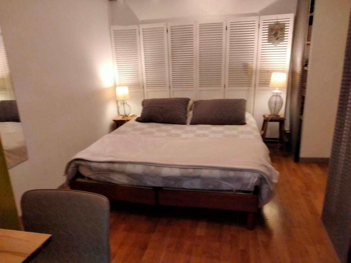 Appartement T2 Sur Cour Nantaise เรอเซ ภายนอก รูปภาพ