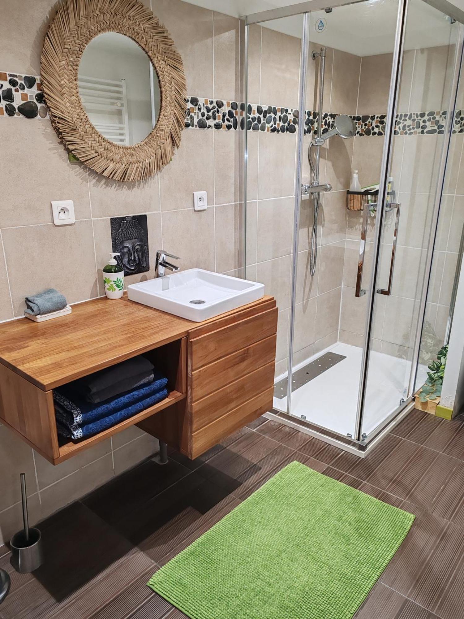 Appartement T2 Sur Cour Nantaise เรอเซ ภายนอก รูปภาพ