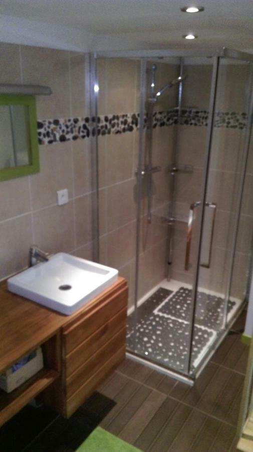 Appartement T2 Sur Cour Nantaise เรอเซ ภายนอก รูปภาพ